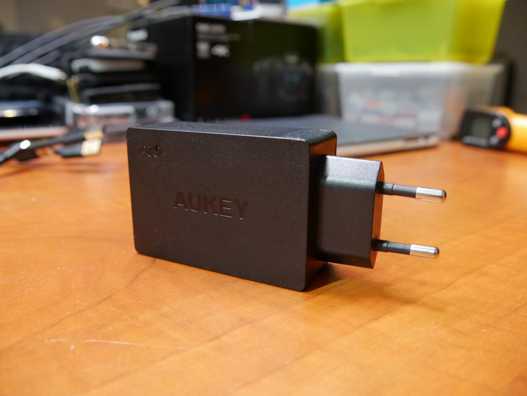 Test: AUKEY PA-S14: La tour multiprise de chez Aukey.